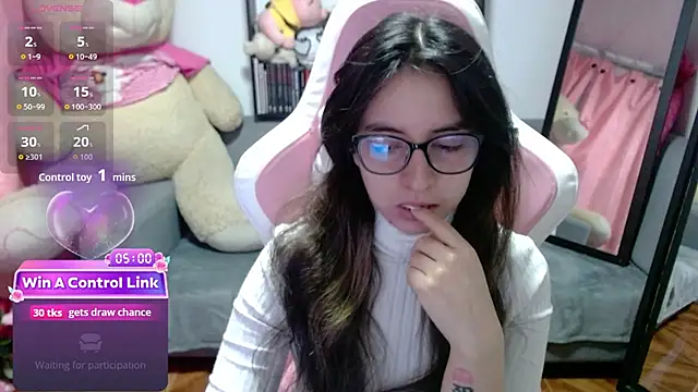 Maggie Fox3 online show from February 27, 1:27 am