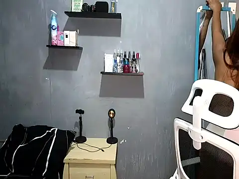 Snapshot of luxxy_grand chatting on September 24, 6:18 pm luxxy grand online show from September 24, 6:18 pm