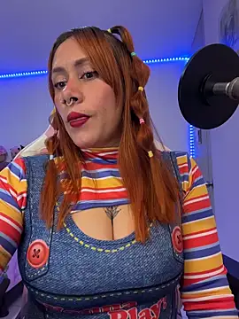 Luna Paris  online show from January 17, 12:07 am