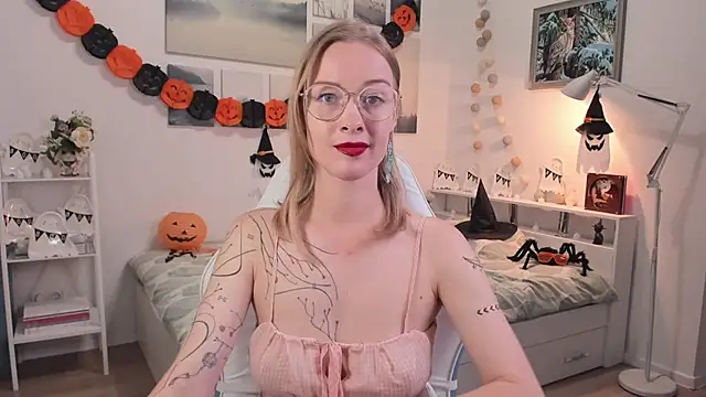 MissRightX online show from October 24, 10:22 am