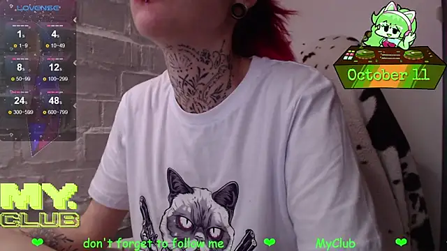 Snapshot of Witch_Emma chatting on October 11, 11:14 am Witch Emma online show from October 11, 11:14 am