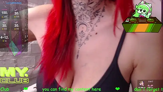 Snapshot of Witch_Emma chatting on October 6, 5:46 am Witch Emma online show from October 6, 5:46 am