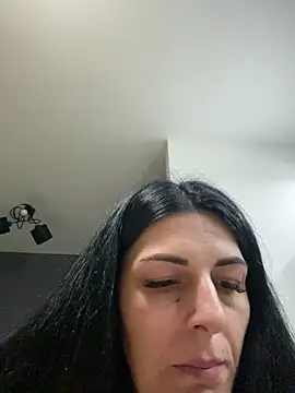 Mary Hot  online show from February 1, 8:40 pm