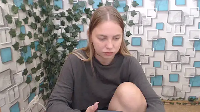 Snapshot of klerkarina chatting on September 25, 5:28 am klerkarina online show from September 25, 5:28 am
