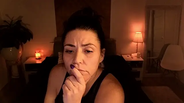 Ellie-L-Elizabeth online show from January 12, 4:29 am