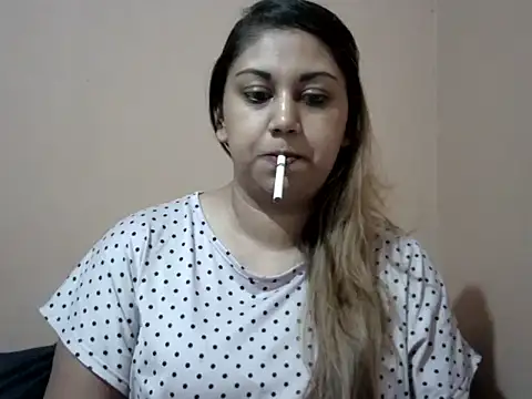 bellachow10 online show from January 10, 8:35 pm