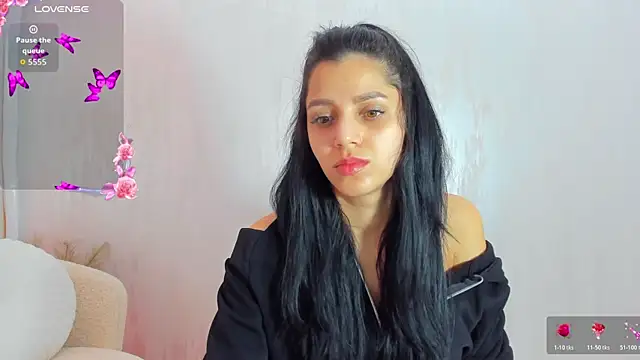 Sarabecker online show from April 2, 7:28 am