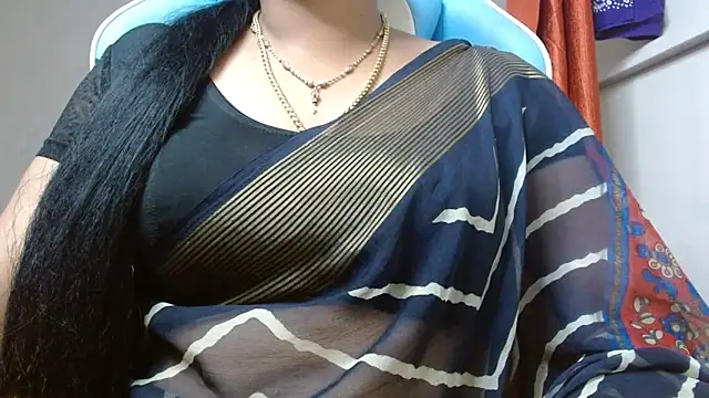 Snapshot of tamilharini chatting on October 4, 7:58 am tamilharini online show from October 4, 7:58 am