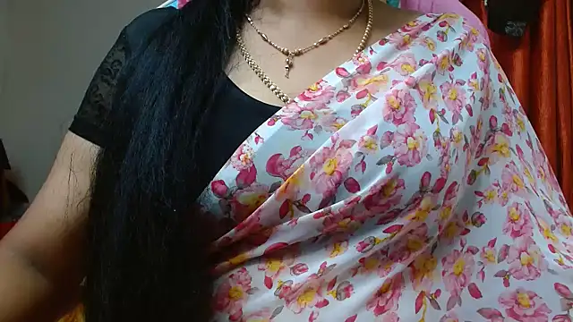 Snapshot of tamilharini chatting on October 1, 5:34 am tamilharini online show from October 1, 5:34 am