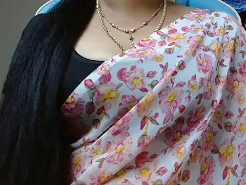 Snapshot of tamilharini chatting on October 15, 4:59 am tamilharini online show from October 15, 4:59 am