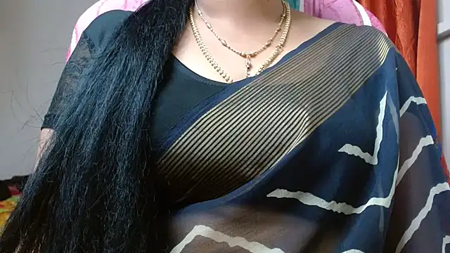 Snapshot of tamilharini chatting on October 9, 9:13 am tamilharini online show from October 9, 9:13 am