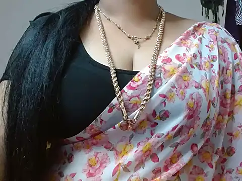 Snapshot of tamilharini chatting on September 16, 5:26 am tamilharini online show from September 16, 5:26 am
