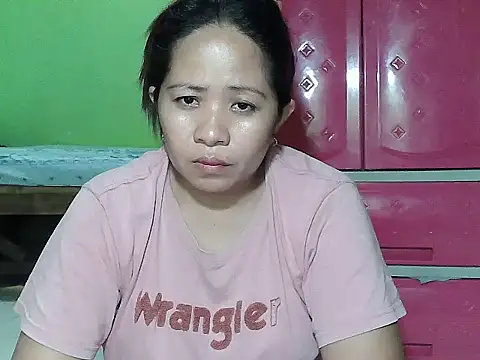 Snapshot of sweetlady_pinay chatting on September 24, 1:26 am sweetlady pinay online show from September 24, 1:26 am