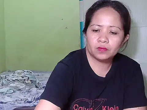 Snapshot of sweetlady_pinay chatting on October 15, 1:19 am sweetlady pinay online show from October 15, 1:19 am