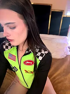 KarissaChantelle online show from October 31, 6:12 pm