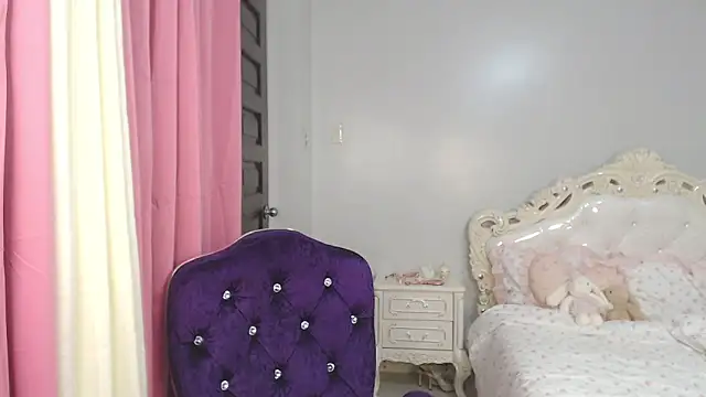 xSexynineDollx online show from November 29, 8:18 am