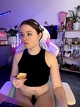 sweetest pie online show from November 16, 8:16 am