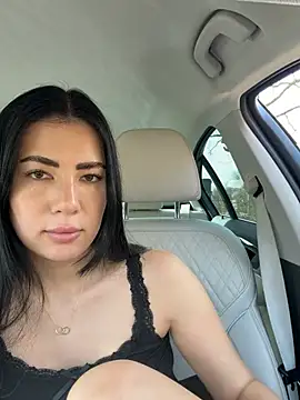 clairewntr online show from March 7, 10:22 am