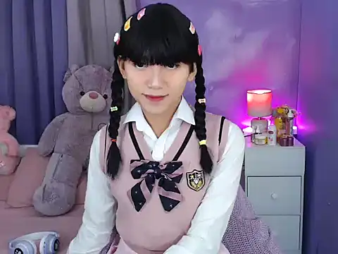 Snapshot of urlovelyfreya chatting on October 10, 5:29 pm urlovelyfreya online show from October 10, 5:29 pm