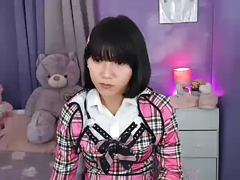 Snapshot of urlovelyfreya chatting on November 1, 6:23 pm urlovelyfreya online show from November 1, 6:23 pm