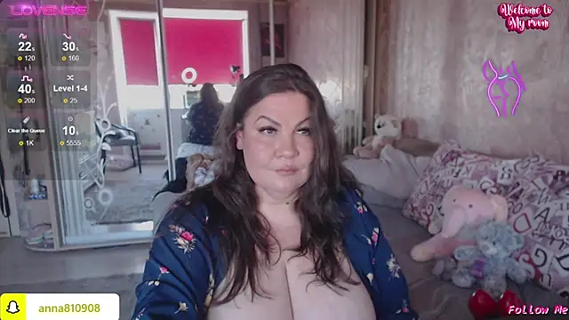 femme fatale1 online show from April 15, 2:06 pm