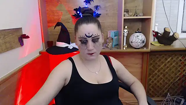 JosieJun  online show from October 31, 9:52 pm