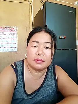 Lovelywoman43 online show from May 4, 2:26 am