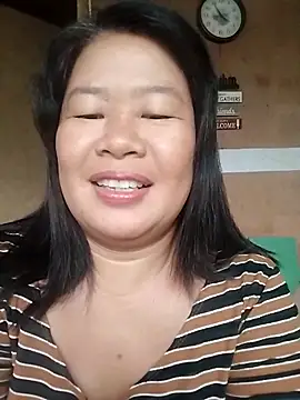 Lovelywoman43 online show from November 14, 10:10 pm