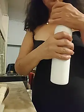 Susannemilf online show from February 26, 6:18 pm