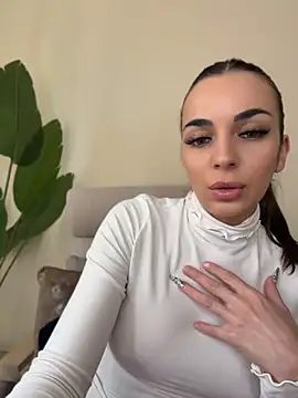 Bad Giorgia online show from April 9, 9:04 am