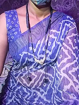 Snapshot of XBHUUME chatting on October 9, 6:01 pm XBHUUME online show from October 9, 6:01 pm