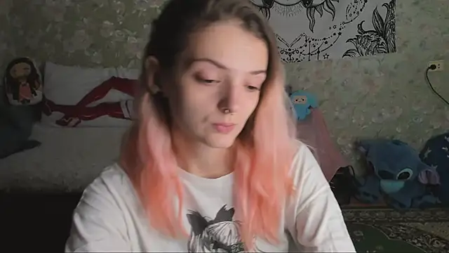 Snapshot of Cutie_Adelia chatting on October 5, 10:20 am Cutie Adelia online show from October 5, 10:20 am