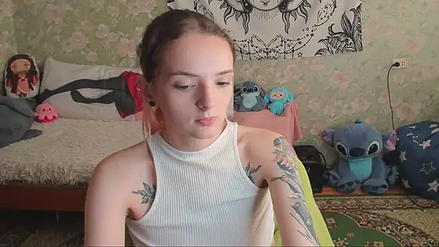 Snapshot of Cutie_Adelia chatting on September 25, 11:09 am Cutie Adelia online show from September 25, 11:09 am