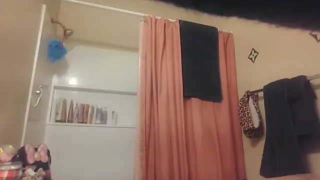 bootiebby online show from December 17, 10:47 pm