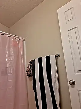 bootiebby online show from September 11, 8:53 pm