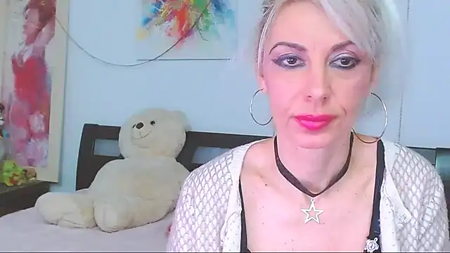 HoneyLara online show from January 7, 1:09 am