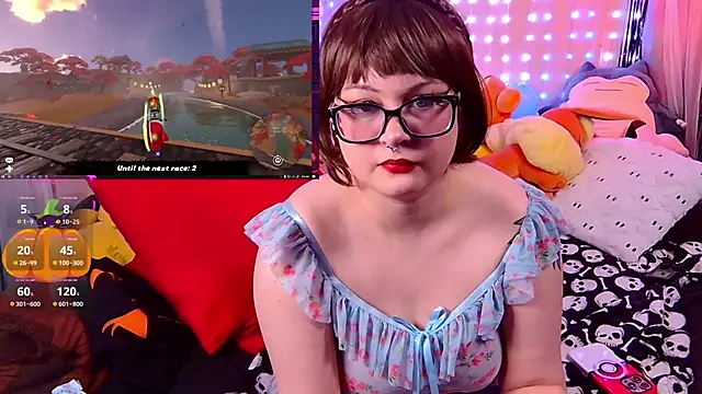 Snapshot of evamila chatting on September 17, 10:57 am evamila online show from September 17, 10:57 am