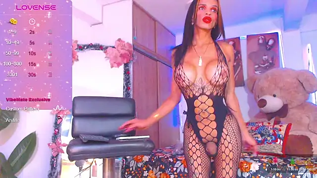 Hotgiirl 1 online show from December 18, 9:41 pm