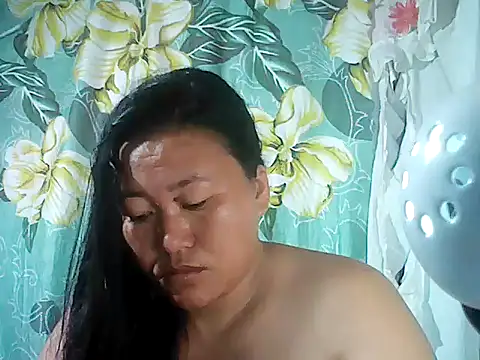 Sexyhorney4u online show from October 12, 8:33 pm