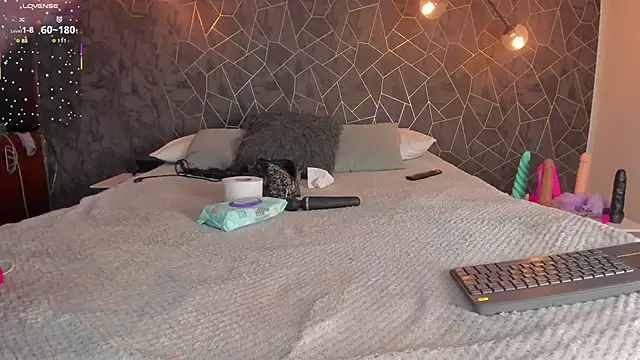 dayra angels online show from November 9, 5:31 pm