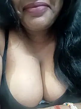 rekhabb123 online show from February 2, 6:01 am