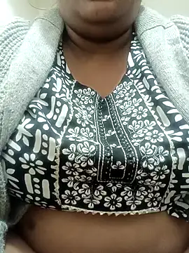 rekhabb123 online show from February 6, 3:43 am