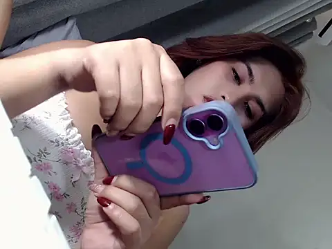 Chubbytransgirl21 online show from April 17, 3:52 am