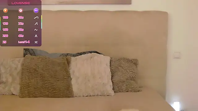 PetersEmily online show from September 20, 9:57 pm