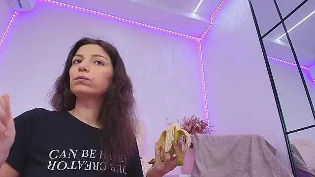 Anna Lewis online show from April 17, 6:59 am