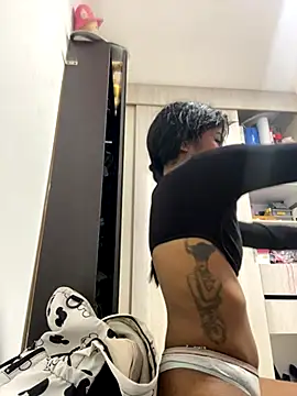 CuteEbony1 online show from October 10, 6:24 pm