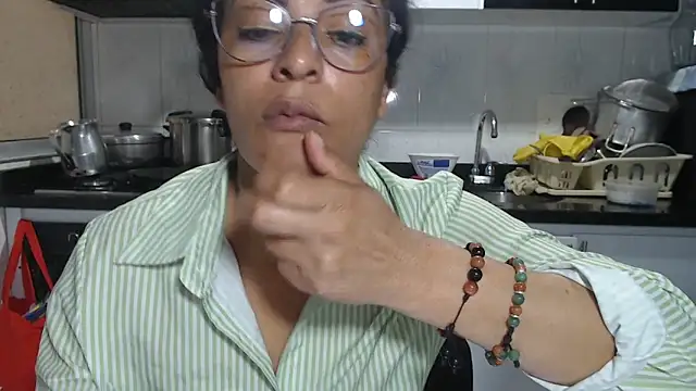 kateleyagrey online show from September 19, 3:11 pm