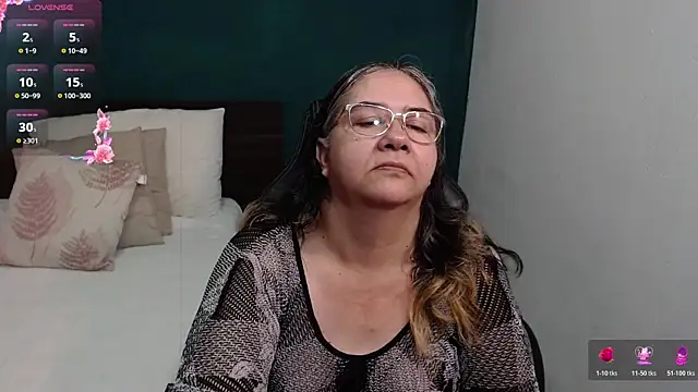 scaelettdubois online show from February 18, 12:32 am