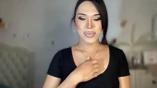 Ts glamxxxx online show from November 17, 3:40 am