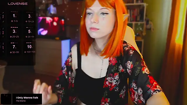 Snapshot of freya_sunny chatting on September 26, 5:27 am freya sunny online show from September 26, 5:27 am